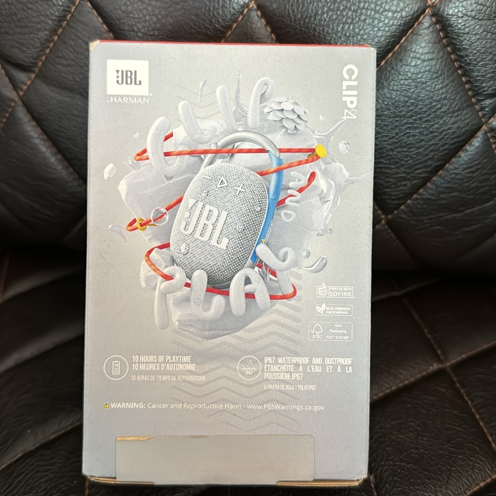 JBL Clip 4 Eco - Ultra-Portable Waterproof and Dustproof Bluetooth Speaker - Picture 3 of 3